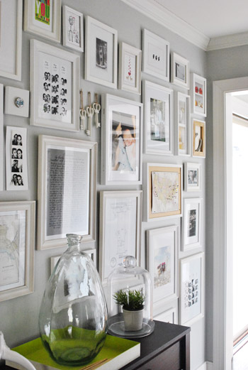 gallery-wall-white-frames