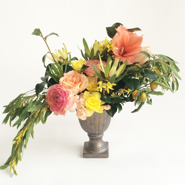 tropical-flower-arrangement