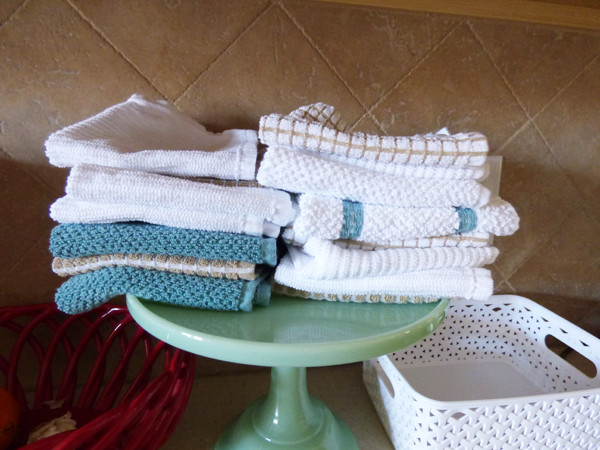 replacing-paper-towels