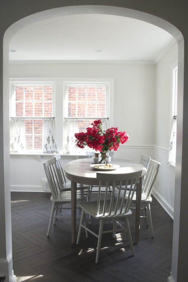 gray-dining-chairs
